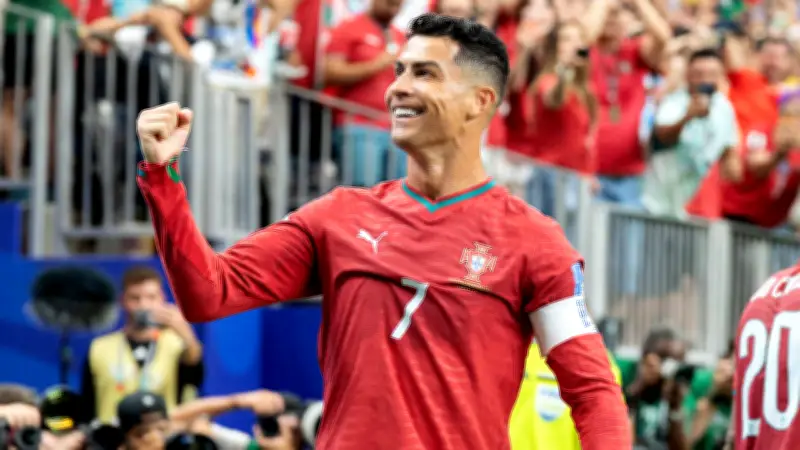 WM-Explosion: Ronaldo holt vier Rekorde mit zwei Toren gegen Usbekistan