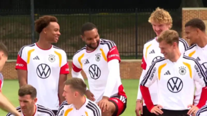 WM-Foto-Termin: DFB-Team feiert Spaß-Event wie Familienfeier