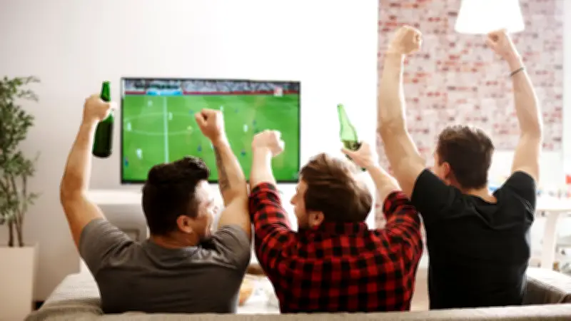 WM-Fußball zu Hause: Tipps für Rücksicht auf Nachbarn und Nachtruhe