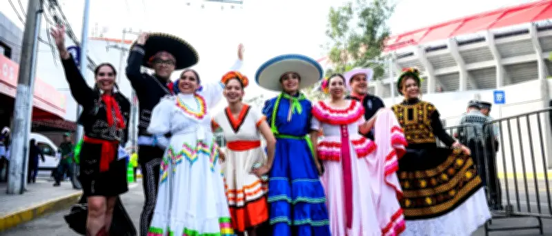 WM in Mexiko: Lange Schlangen und Proteste vor Eröffnungsspiel