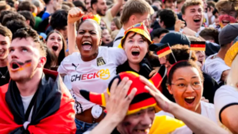 WM trotz Krisen: Warum wir uns jetzt auf Fußball freuen sollten