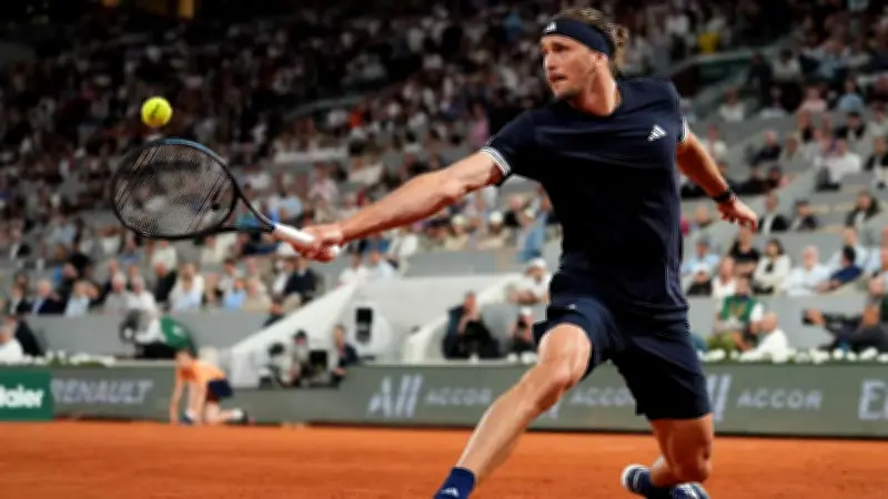 Zverev mit Titelform ins Halbfinale der French Open