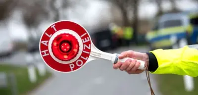 14 Personen in einem Fünfsitzer: Polizei stoppt überladenes Auto bei Hockenheim