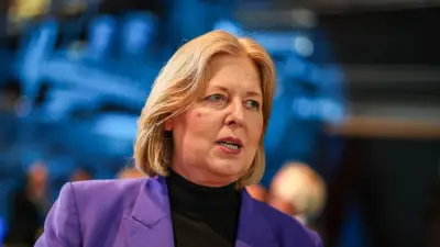 Große Solidarität mit SPD-Ministerin: Redeschlacht um AfD-Antrag zu Bärbel Bas