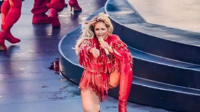 Helene Fischer: 11-Minuten-Plank-Rekord auf Instagram