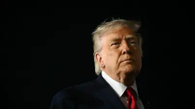 Iran schließt Straße von Hormus: Trump droht mit Bombardierung