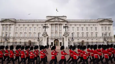 König Charles verlässt Buckingham Palace: Ende einer Ära