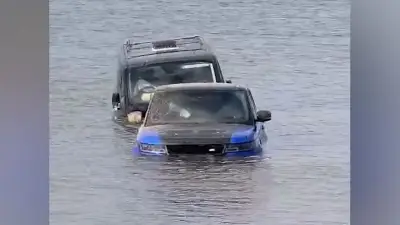 Luxus-SUV-Rettung am Strand endet in Flutkatastrophe