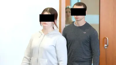 Mutter und Partner wegen Kindesmisshandlung vor Gericht: Kinder in Messie-Wohnung gefesselt?
