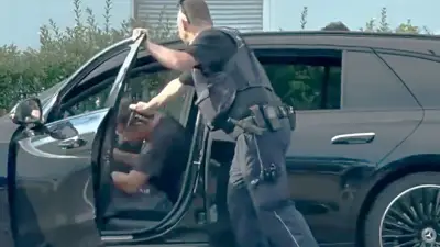 Spektakuläre Flucht in Singen: Pfefferspray stoppt Autofahrer nicht