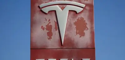 Tödlicher Tesla-Unfall in Texas: NHTSA untersucht Rolle von FSD-Software