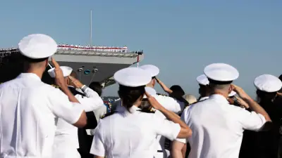 US-Navy-Gehaelter: So viel verdienen Offiziere auf Flugzeugtraegern