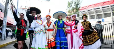 WM in Mexiko: Lange Schlangen und Proteste vor Eröffnungsspiel