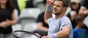 22 Asse: Hanfmann gewinnt Auftakt in Stuttgart und zieht ins Achtelfinale ein