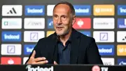 Adi Hütters große Baustellen bei Eintracht Frankfurt: Umbruch nach Chaos-Saison