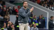 Bayer Leverkusen holt Carles Martínez Novell als neuen Trainer
