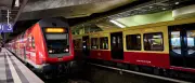 Berliner S-Bahn nach bundesweitem Stillstand wieder am Morgen im Einsatz