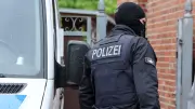 Brandanschlag auf Asylheim: Zwei weitere mutmaßliche Rechtsextremisten festgenommen