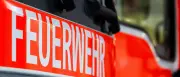 Brandstiftung in Berlin-Kreuzberg: Drei Fahrzeuge in Flammen