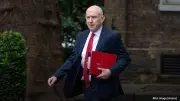 Britischer Verteidigungsminister Healey tritt im Budgetstreit zurück