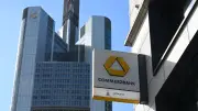 Bund will Commerzbank-Beteiligung trotz Unicredit-Offerten behalten