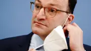 Corona-Maskendeal: Textilfirma fordert halbe Milliarde vom Bund