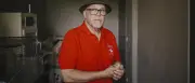 Der Pfauenflüsterer: Mirko Wunderlich und die Pfaueninsel