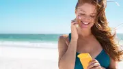 Dermatologin warnt: Diese Sonnencremes sollten Sie meiden