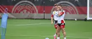 DFB-Stars Kimmich und Raum: Bastel-Spaß mit Gletscherbrille und Pfeifenreiniger