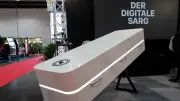 Digitaler Sarg mit Tracker: Neuer Trend auf der Bestattungsmesse in Düsseldorf