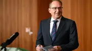 Dobrindt: Abschiebezentren außerhalb der EU noch dieses Jahr