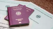 Einbürgerungen im Saarland 2025: Leichter Rückgang auf hohem Niveau