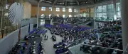 Eklat im Bundestag: Linke und AfD beschimpfen sich gegenseitig