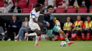FC Bayern mündlich einig mit DFB-Star Brown – Eintracht verlangt Mega-Ablöse