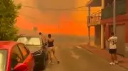 Feuerhölle in Spaniens Urlaubsparadies: Flammenwalze außer Kontrolle