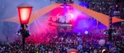 Fusion und Philharmoniker trotz 40 Grad: Wasser und Schirme erlaubt