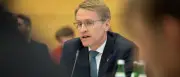 Günther fordert Koalition zum Liefern auf und gibt Merz Rückendeckung