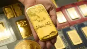 Goldpreis fällt weiter: Aktueller Kurs und Prognose für Anleger