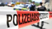 Juwelier im Vogtland: Mit gestohlenem Auto durch Glasfassade ausgeraubt