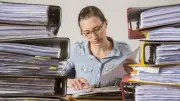 Kommentar: Entgelttransparenz – neue Vorschriften und Bürokratie belasten Unternehmen