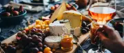Käse-Tipps von der KaDeWe-Sommelière für Picknick und Gartenparty