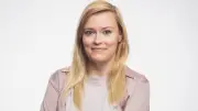 Louisa Stoeffler: Leidenschaftliche Redakteurin für tierische Themen bei PETBOOK