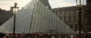 Louvre-Direktor schlägt Alarm: Museum am Ende seiner Kräfte