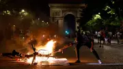 Nach PSG-Sieg: Wie Krawalle Frankreichs tiefe Spaltung offenbaren
