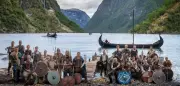 Norwegens Fußball-WM-Team posiert als Wikinger