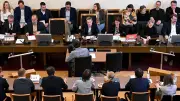 Ordnungsgelder für pöbelnde Stadträte in Bayern: München, Regensburg, Ingolstadt ziehen mit