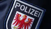 Polizei fahndet bundesweit nach Debitkarten-Betrüger mit Foto