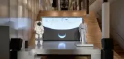 Prada entwickelt High-Tech-Unterwäsche für NASA-Mondmission