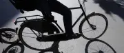 Radfahrer in Berlin-Neukölln schwer verletzt – Unfallverursacher flüchtet