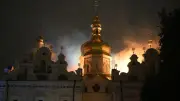 Russischer Angriff: Brand im Kiewer Höhlenkloster